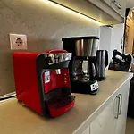 Vaso With Jacuzzi شقة إبانومي