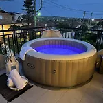 Vaso With Jacuzzi