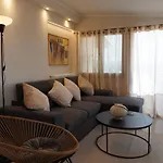 Vaso With Jacuzzi * إبانومي