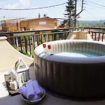 Vaso With Jacuzzi شقة *
