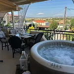 Vaso With Jacuzzi * إبانومي