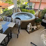 شقة Vaso With Jacuzzi إبانومي