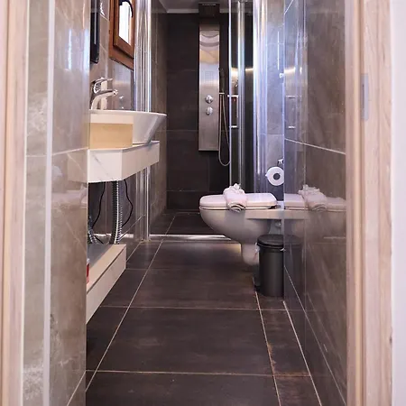 Vaso With Jacuzzi Epanomi