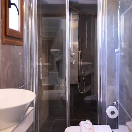 Vaso With Jacuzzi Apartmán *