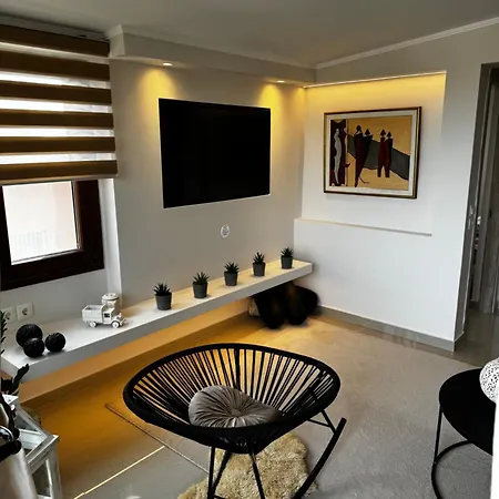 Vaso With Jacuzzi Apartment Epanomi